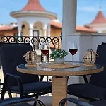 Royal Sun Σάνι Μπιτς