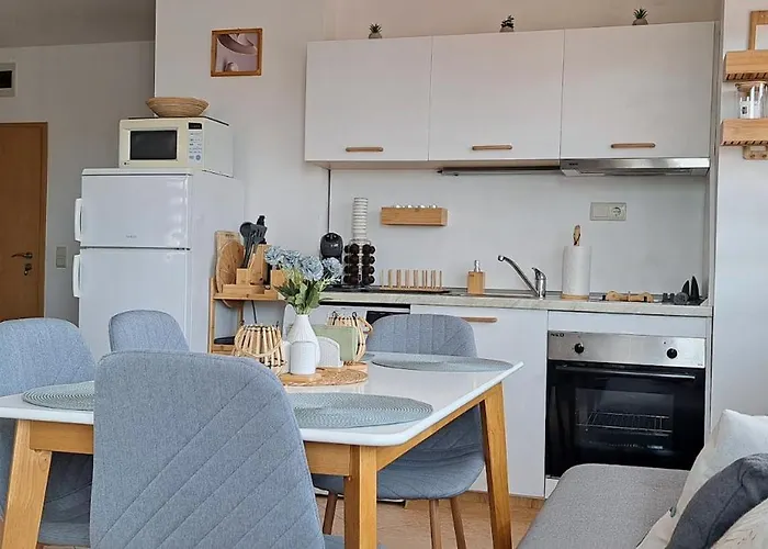 Royal Sun * ساني بيتش