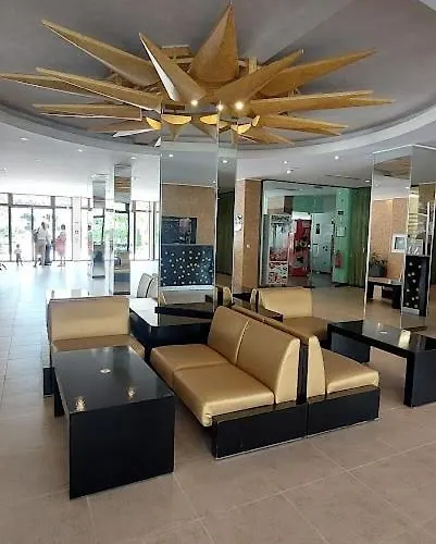 公寓 Royal Sun 阳光海滩